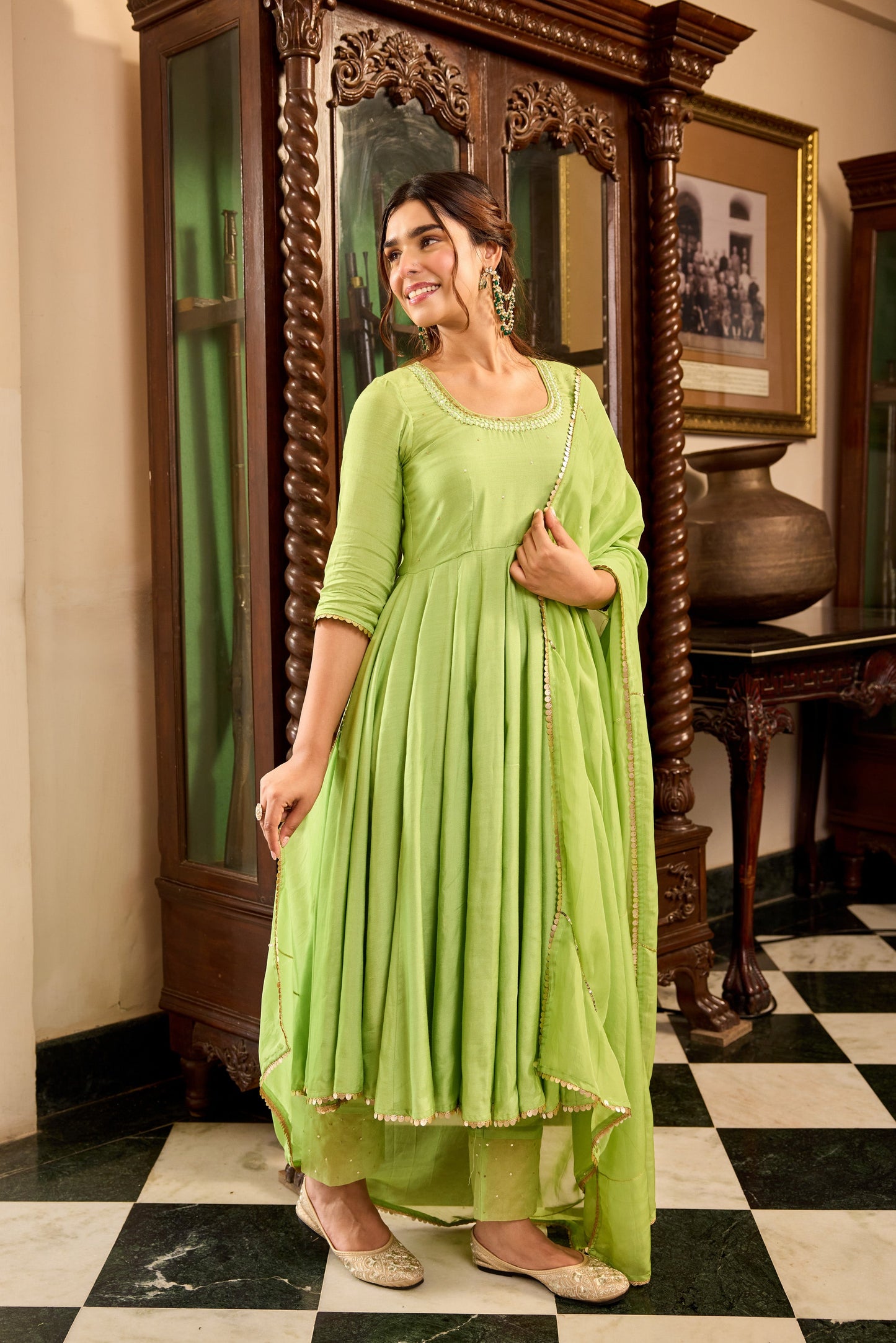 INAAYAT Green Suit SET