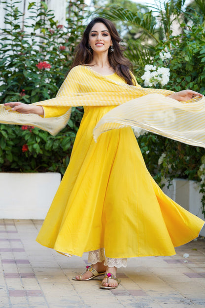 Yellow Daffodil Leheriya Suit Set